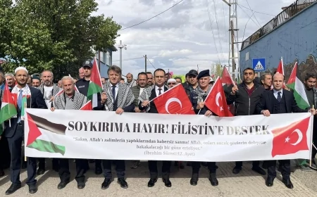 Kaymakam Kahveci, Akıncılar'daki Filistin'e Destek Yürüyüşüne Katıldı