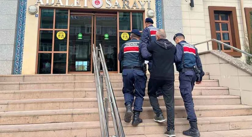 Giresun JASAT'tan Çifte Operasyon: Biri Cinayetten Aranan İki Firari Adalete Teslim Edildi