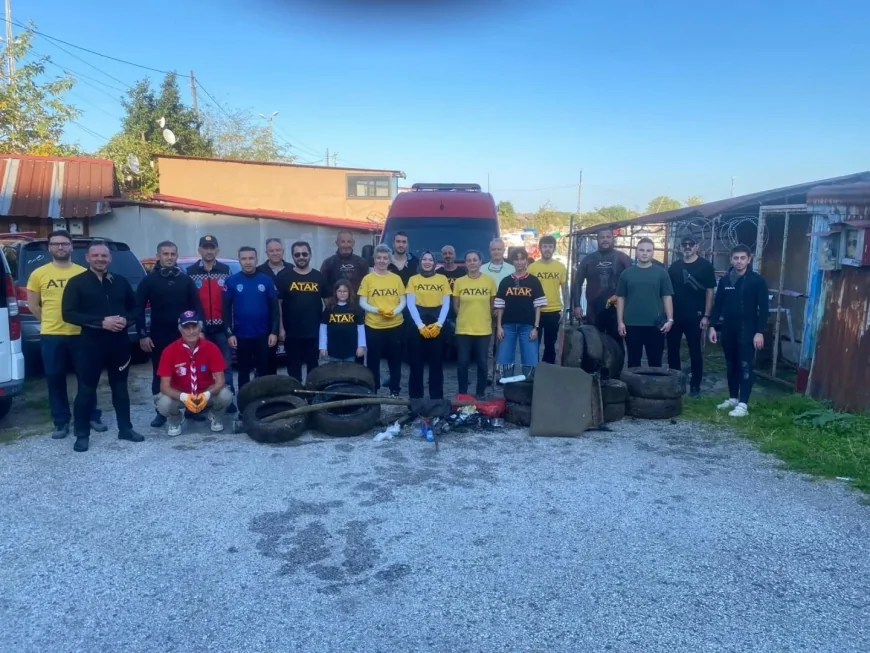 Giresun'da Mavi Vatan İçin Güç Birliği: Denizden 400 Kilogram Atık Çıkarıldı