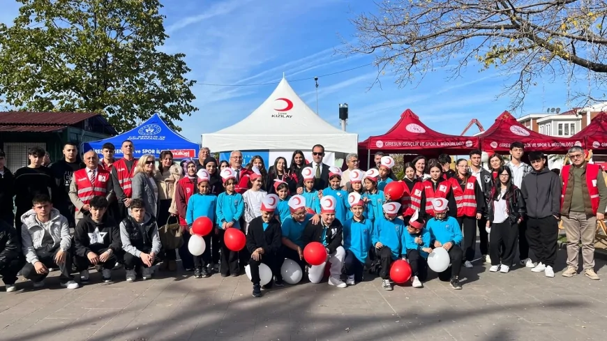 Giresun'da Kızılay Haftası Coşkusu: Atatürk Meydanı'nda Anlamlı Etkinlikler
