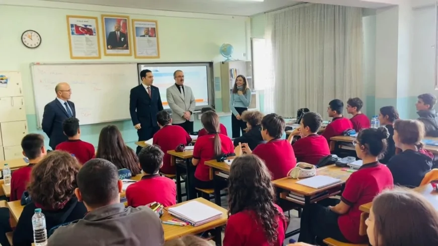 Kaymakam Tuncer'den Eğitim Vurgusu: Mehmet Akif Ersoy İlkokulu'nu Ziyaret Etti