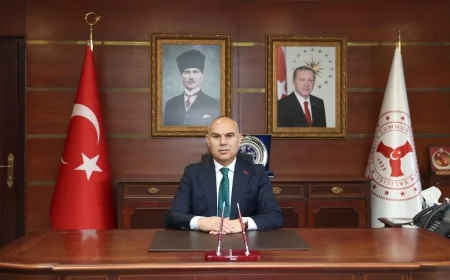 Giresun'a atanan Vali Mustafa Koç, göreve başladı