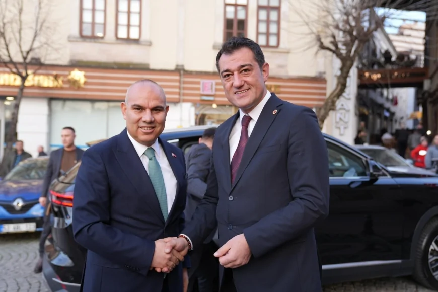 Giresun Valisi Mustafa Koç'tan Belediye Başkanı Fuat Köse'ye İade-i Ziyaret