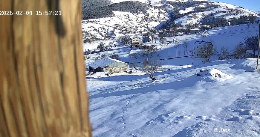 Yavuzkemal Beyaza Büründü: Yuva Köyü'nde Kar Kalınlığı 25 Santimetreyi Aştı