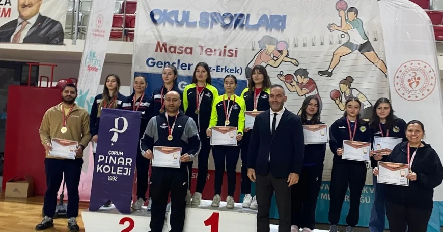 Giresun’un Raketleri Sivas’ta Devleşti: Hamdi Bozbağ Anadolu Lisesi Türkiye Finallerinde!